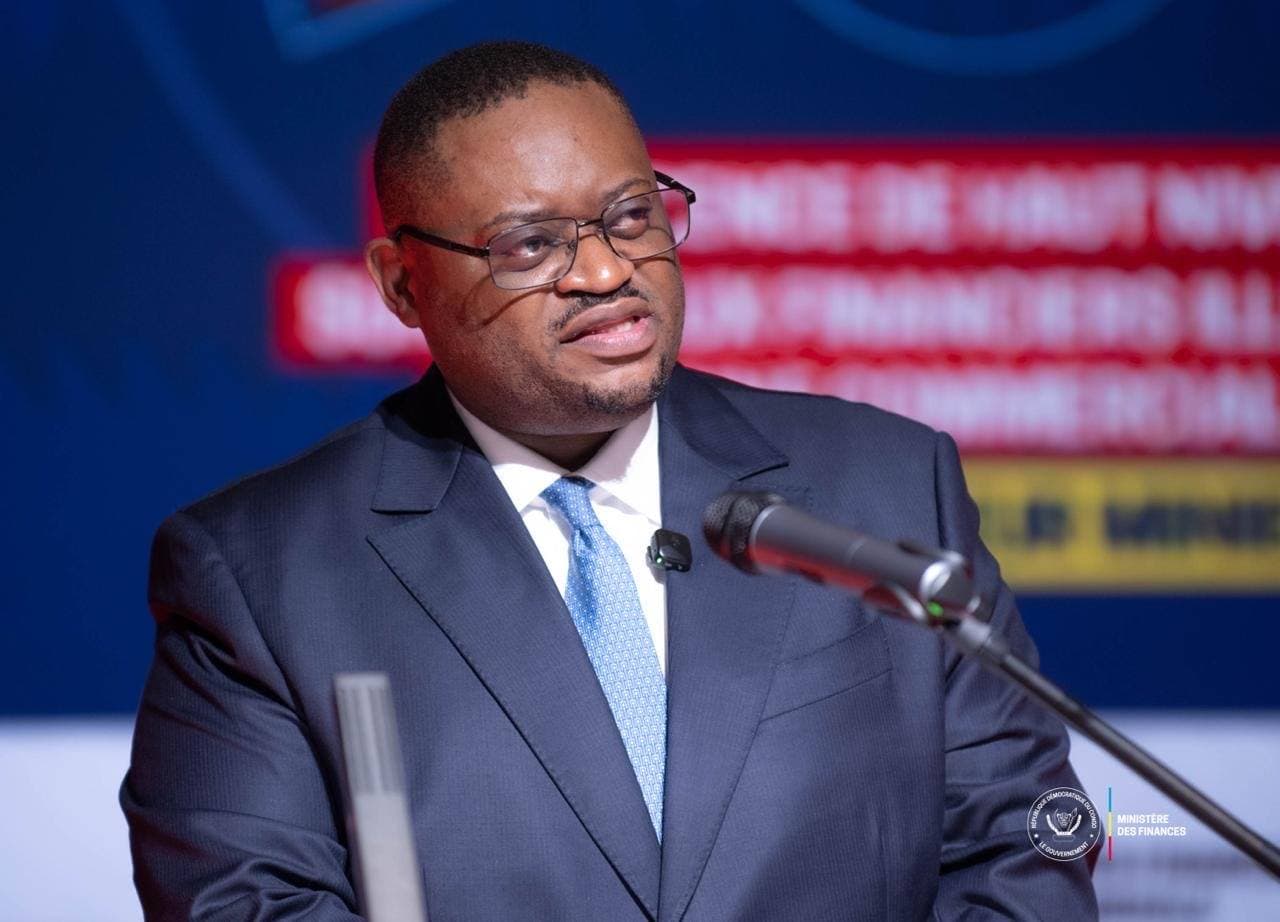 Mobilisation des recettes : le ministre Doudou Fwamba Li‑Botayi salue les performances des régies pour septembre